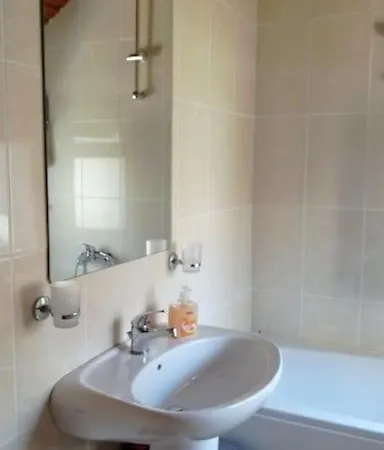 Cozy New Nea Chora Apartment
